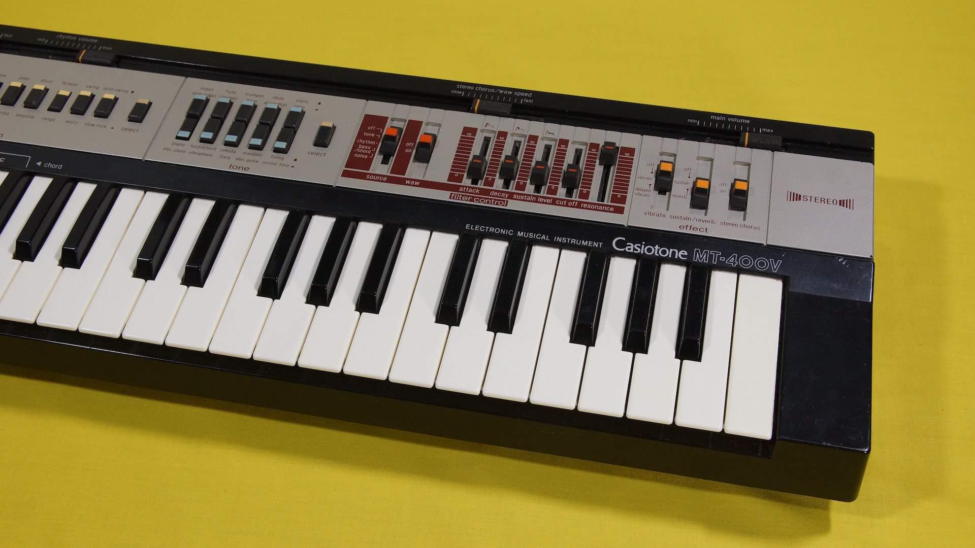 Casio Casiotone MT-400V keyboard